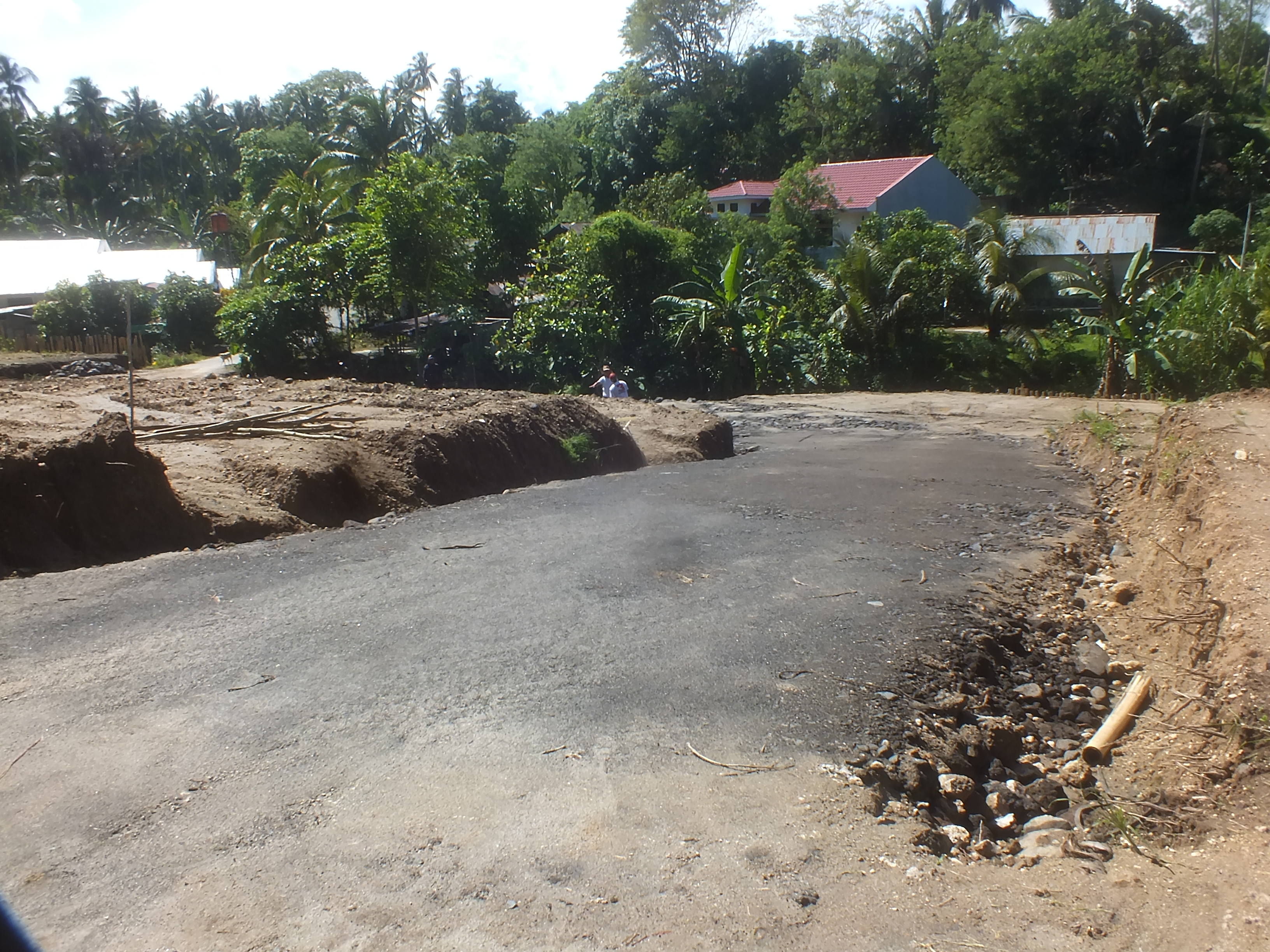 Akses jalan Poliland Kairagi