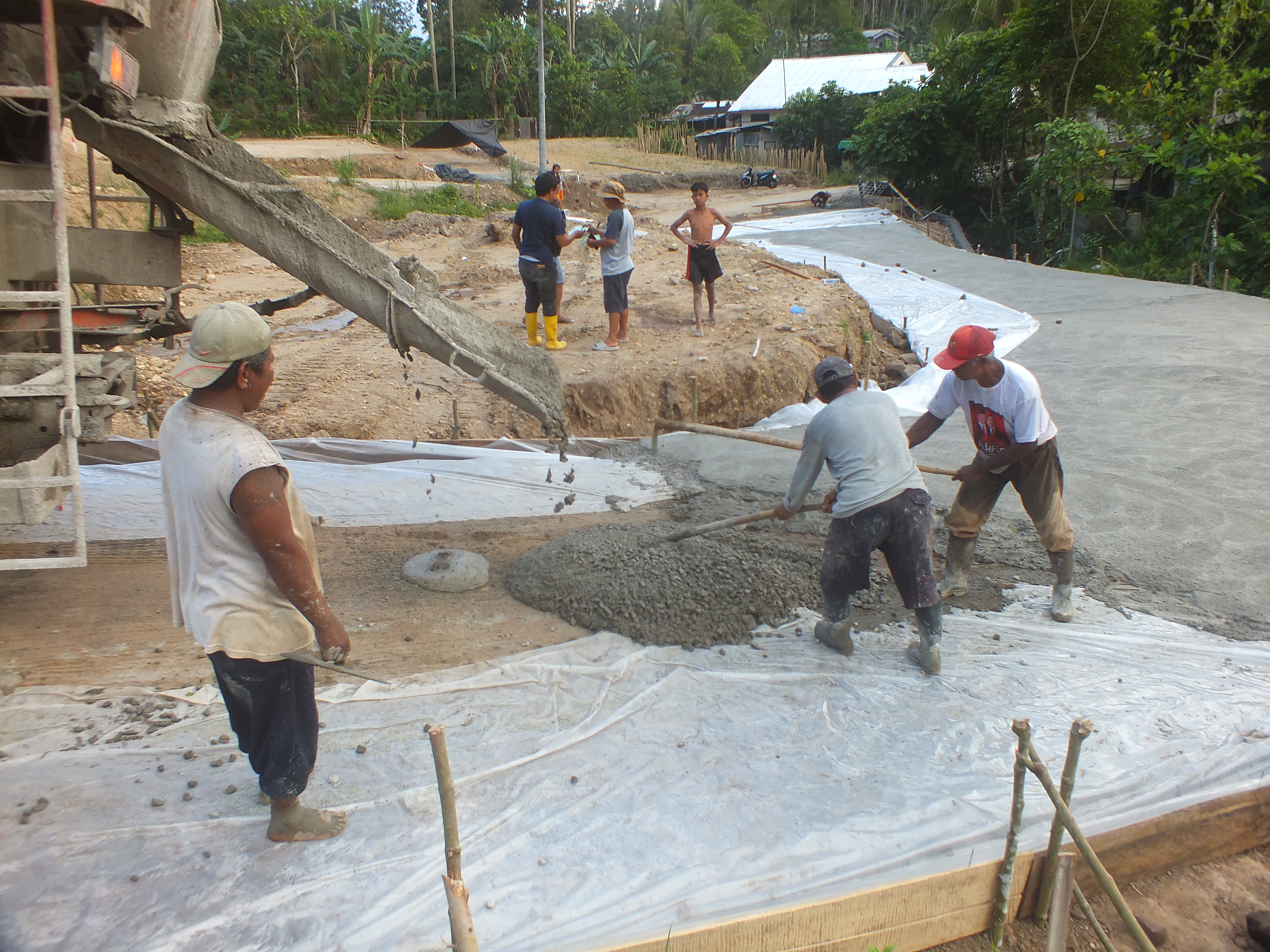 Akses jalan Poliland Kairagi