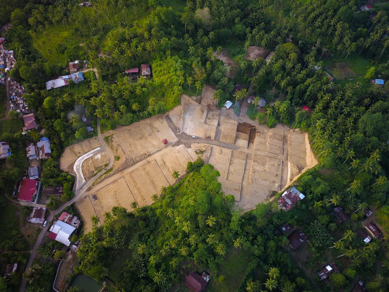 Akses jalan Poliland Kairagi